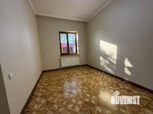 Дом 400м&sup2;, 2-этажный, на длительный срок, 