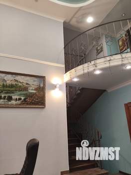 Коттедж 140м&sup2;, 2-этажный, на длительный срок, 