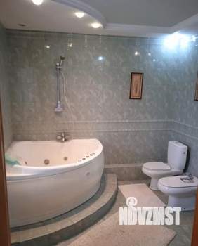 Дом 600м&sup2;, 2-этажный, посуточно, 