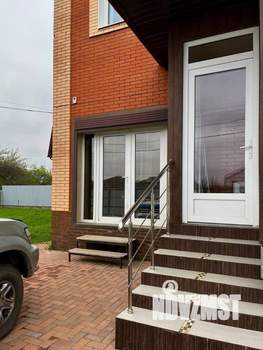 Дом 260м&sup2;, 3-этажный, на длительный срок, 