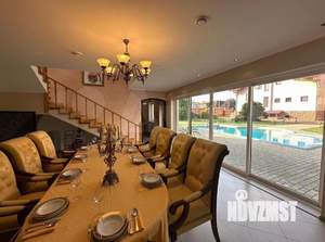 Дом 300м&sup2;, 2-этажный, посуточно, 