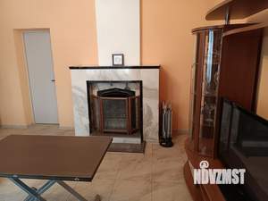 Дом 160м², 2-этажный, на длительный срок, 