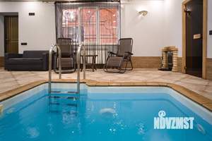 Дом 400м&sup2;, 2-этажный, посуточно, 