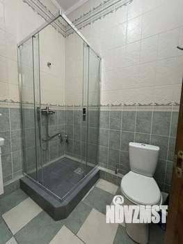 Дом 400м&sup2;, 2-этажный, на длительный срок, 