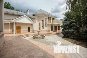 Дом 700м&sup2;, 2-этажный, посуточно, 