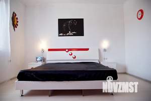 Коттедж 250м&sup2;, 2-этажный, на длительный срок, 