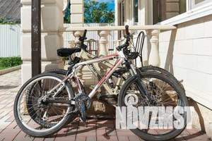 Дом 300м&sup2;, 2-этажный, посуточно, 