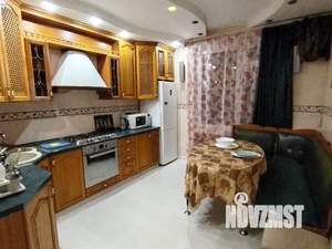 Дом 180м&sup2;, 2-этажный, посуточно, 