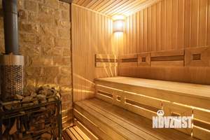 Дом 320м&sup2;, 2-этажный, посуточно, 