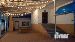 Дом 200м&sup2;, 2-этажный, посуточно, 