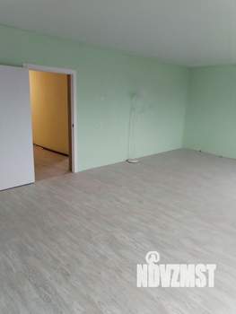 Дом 740м&sup2;, 3-этажный, на длительный срок, 