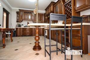 Дом 320м², 2-этажный, посуточно, 