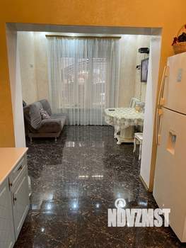 Дом 240м&sup2;, 2-этажный, на длительный срок, 