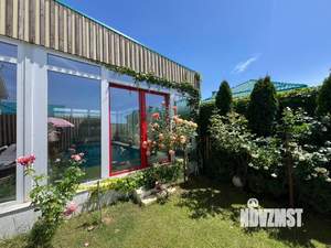 Дом 235м&sup2;, 2-этажный, на длительный срок, 