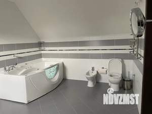 Дом 300м&sup2;, 2-этажный, посуточно, 