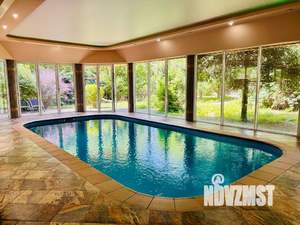 Дом 200м&sup2;, 2-этажный, посуточно, 