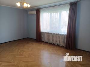 Дом 100м², 2-этажный, на длительный срок, 