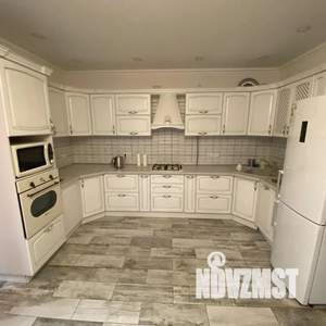 Дом 130м&sup2;, 2-этажный, посуточно, 