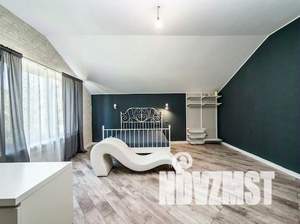 Дом 300м&sup2;, 2-этажный, на длительный срок, 