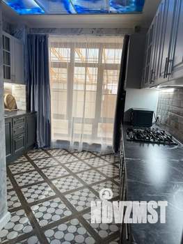 Дом 360м&sup2;, 2-этажный, посуточно, 