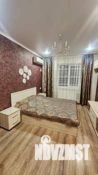 Дом 350м², 2-этажный, посуточно, 