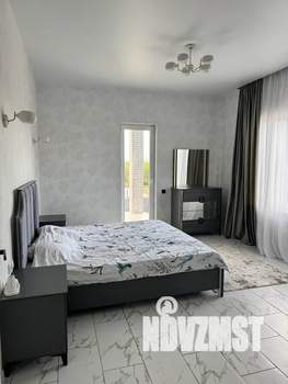 Дом 240м&sup2;, 2-этажный, посуточно, 