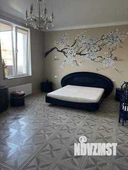 Дом 270м², 2-этажный, на длительный срок, 