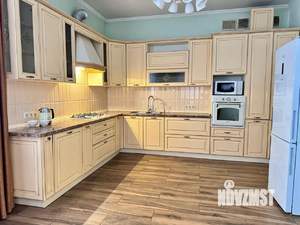 Дом 200м&sup2;, 2-этажный, на длительный срок, 