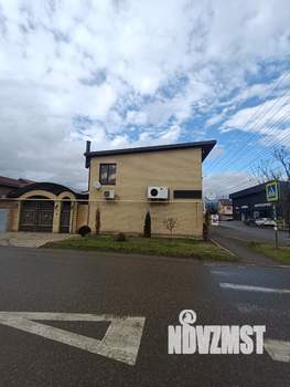 Дом 240м&sup2;, 2-этажный, на длительный срок, 