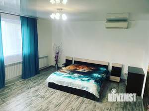 Дом 150м², 2-этажный, на длительный срок, 