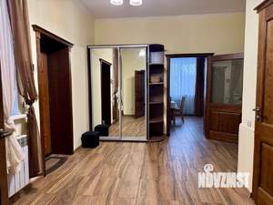 Дом 200м&sup2;, 2-этажный, на длительный срок, 