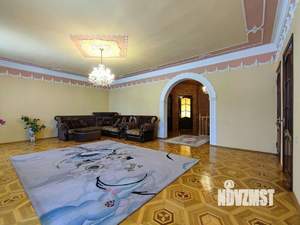 Дом 320м&sup2;, 2-этажный, на длительный срок, 