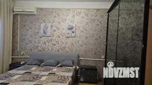 Дом 200м&sup2;, 2-этажный, на длительный срок, 