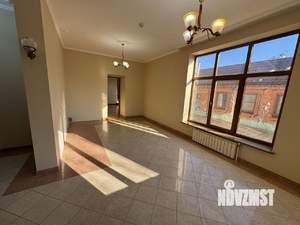 Дом 400м&sup2;, 2-этажный, на длительный срок, 