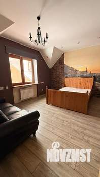 Дом 220м&sup2;, 2-этажный, посуточно, 