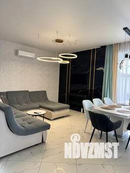 Дом 240м&sup2;, 2-этажный, посуточно, 