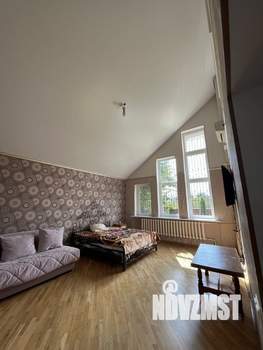 Дом 390м&sup2;, 3-этажный, на длительный срок, 