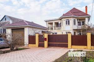 Дом 200м&sup2;, 2-этажный, на длительный срок, 