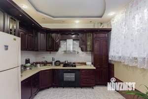 Дом 486м², 3-этажный, на длительный срок, 