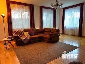 Дом 200м&sup2;, 2-этажный, на длительный срок, 