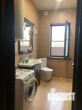 Дом 240м&sup2;, 2-этажный, посуточно, 