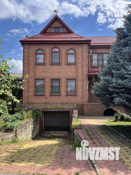 Дом 390м&sup2;, 3-этажный, на длительный срок, 