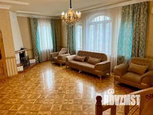 Дом 600м&sup2;, 3-этажный, посуточно, 