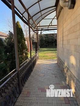 Дом 300м&sup2;, 3-этажный, посуточно, 