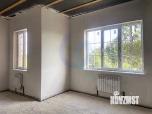 Дом 135м&sup2;, 2-этажный, участок 3 сот.  