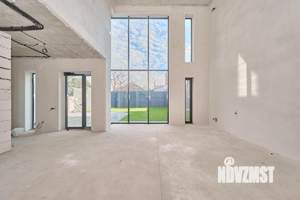 Дом 153м&sup2;, 2-этажный, участок 4 сот.  