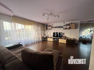 Коттедж 437м², 3-этажный, участок 5 сот.  