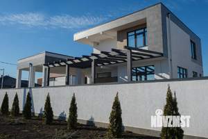 Дом 240м&sup2;, 3-этажный, участок 4 сот.  