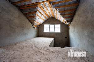 Дом 170м&sup2;, 2-этажный, участок 4 сот.  