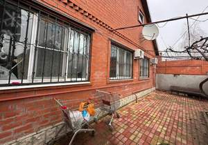 Дом 183м&sup2;, 1-этажный, участок 3 сот.  